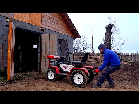 Видео: КАК СПРАВЛЯЕТСЯ МИНИТРАКТОР МТ-110. ЖИЗНЬ В ДЕРЕВНЕ