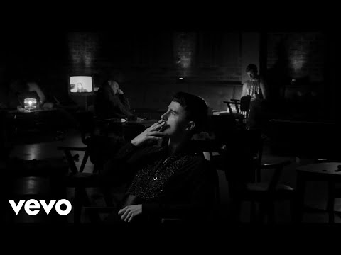 Видео: Molchat Doma - Ty Zhe Ne Znaesh Kto Ya (Official Video) - Ты Же Не Знаешь Кто Я