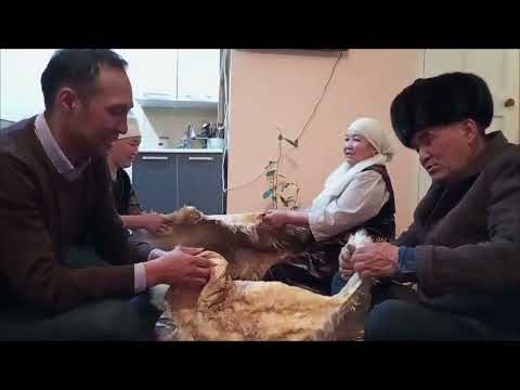 Видео: Миң-Куш кол өнөрчүлөрү: тери ашатуу