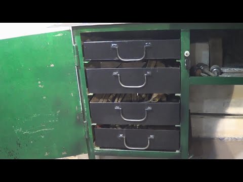 Видео: Разметка и сборка ящика для верстака . Workbench drawer .