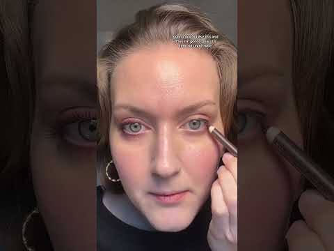 Видео: Подводка для глаз Lazy Girl цвета клюквы