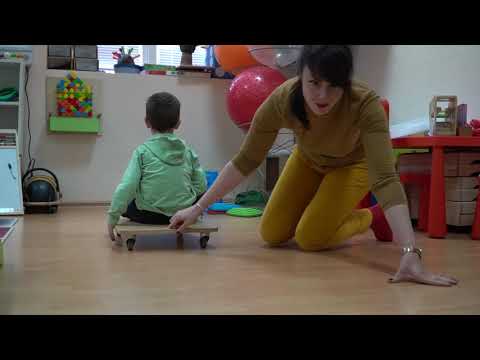 Видео: Домашна сензорна зала - Скутерборд