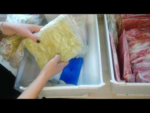 Видео: Обзор морозильных камер/ что замораживаю на зиму/ стратегические запасы))