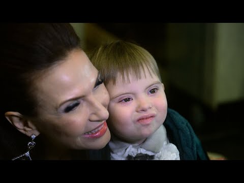 Видео: Что за душа пришла к Эвелине Бледанс