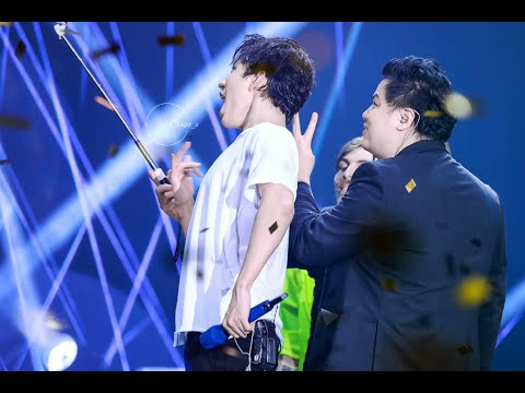 Видео: 【FANCAM HD】【Farewell moment】Dimash Kudaibergen Димаш Құдайбергенов D-Dynasty Fuzhou 2018.01.05