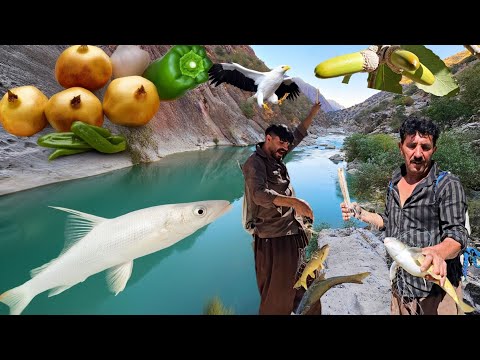 Видео: Приключение двух мужчин в горной природе | Речная рыбалка и традиционная кочевая еда