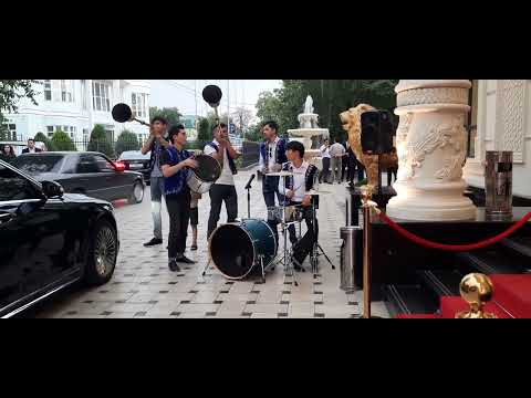 Видео: Туй дар Ресторан и Яккачинор  барои тамос Тел: 93 914 28 23 Тел 98 589 79 61