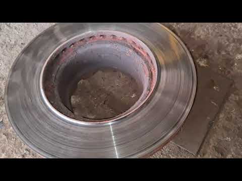 Видео: Ремонт оси SAF  и замена тормозных дисков