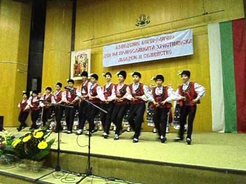 Видео: Детско-юношески фолклорен ансамбъл "ЗОРНИЦА"- гр.РУСЕ