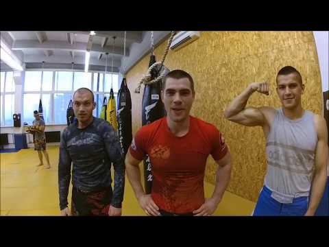 Видео: Уроки грэпплинга 14. ПЯТЬ СПОСОБОВ ЗАЩИТЫ ОТ ПРОХОДА В НОГИ (полная версия)