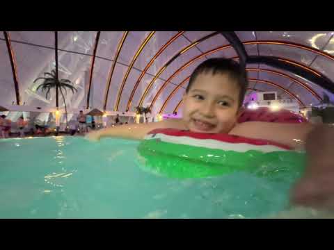 Видео: Sky Beach Club 💙 Тропический пляж 🏝 Солнце 🌞 Пальмы 🌴 Тёплый песок🏖 Астана 🇰🇿ТРЦ Хан-Шатыр