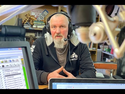 Видео: МЕняем масло в передней вилке "Харлея". Алек ей Марченко (Алексеич) на MOTORADIO.