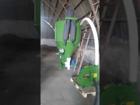 Видео: Кормосмеситель на одну тонну в деле!