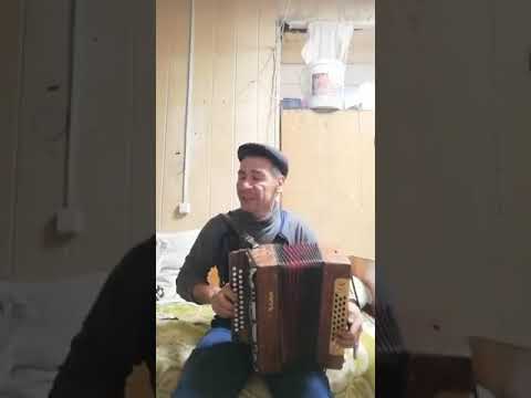 Видео: моря гладь!!!!!! вот как надо играть и петь эту песню!!!! супер.Роман Юмадилов