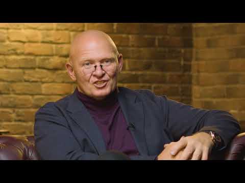 Видео: НейроГрафика - школа эстетического коучинга