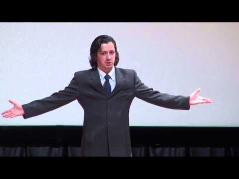 Видео: Михаил Озорнин читает Уильяма Мейкписа Теккерея, «Ярмарка тщеславия»