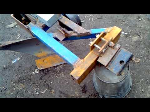 Видео: Плуг для минитрактора