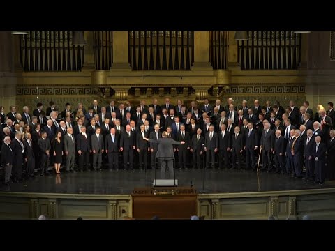 Видео: Американцы поют «Во кузнице молодые кузнецы» – Русский хор Йельского университета | 65-летие хора
