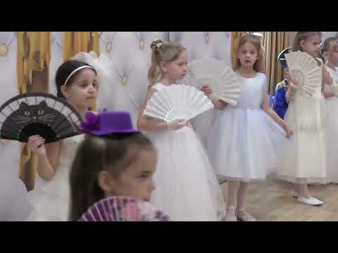 Видео: Танец принцесс, графинь и знатных дам.