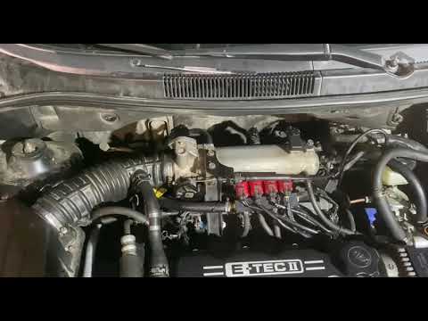 Видео: Перевірка на підсос повітря в впускному колекторі на любому автомобілі