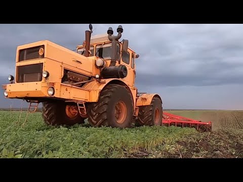 Видео: Трактор Кировец + БДМ-6Х4.  Работа в ночь.