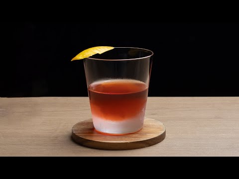 Видео: Вы когда-нибудь пробовали шоколадный сазерак? Вы многое упускаете!