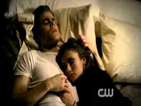 Видео: Дневники вампира. Ты знаешь мама...