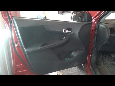 Видео: Как снять дверные обшивки. Toyota Corolla X (E140, E150) Рестайлинг.