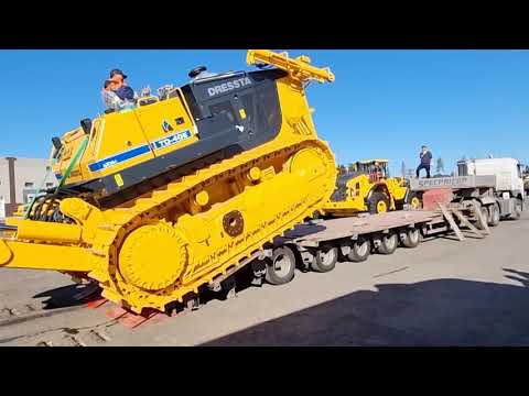 Видео: Погрузка бульдозера Dressta TD-40