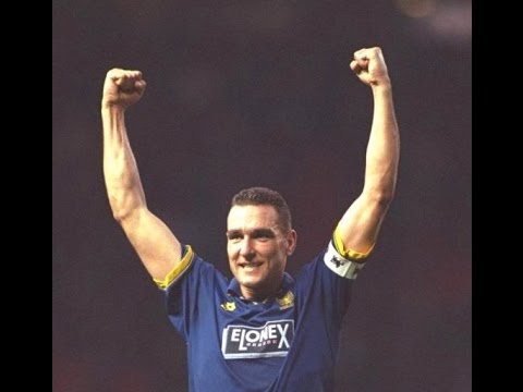 Видео: Винни Джонс: Вожак Банды Психов