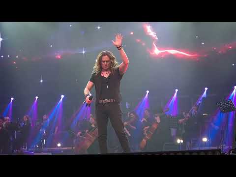 Видео: Я молился на тебя - Эпидемия с Симфоническим оркестром, Москва, 19.04.2025