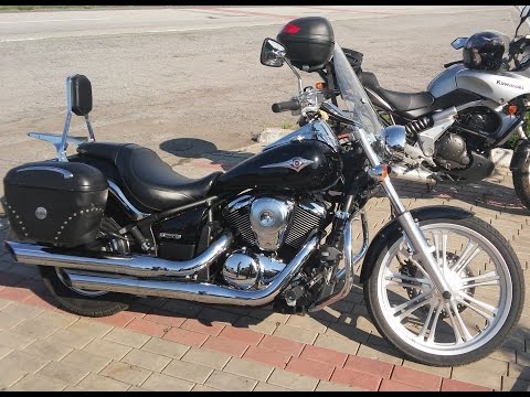 Видео: Обзор Kawasaki Vulcan 900 Custom - потенциал и спокойствие