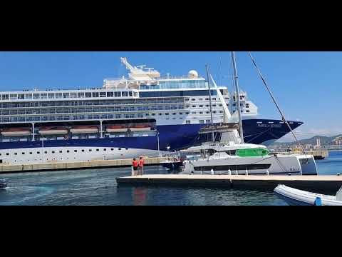 Видео: Отход от причала в одиночку. Под парусом. Аяччо. Departure from the pier Alone. Under sail. Ajaccio.