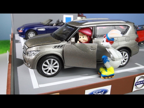 Видео: Мультик про машинки. Маша и Медведь покупают новую машину. МанкиМульт