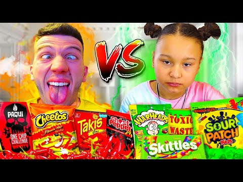 Видео: ЯДЕМ ЕКСТРЕМНА ЛЮТА VS КИСЕЛА ХРАНА С КРИСИ!