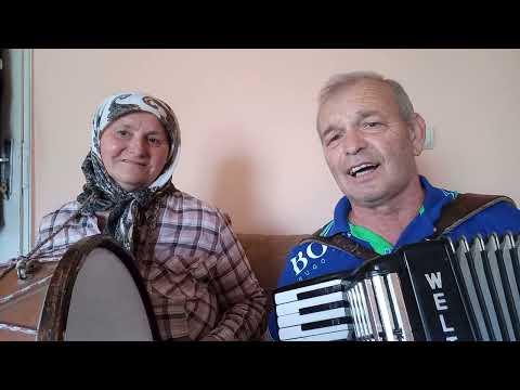 Видео: Легнала мома до ела