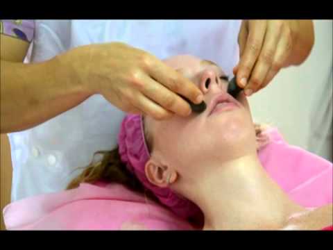 Видео: Массаж лица с камнями mpeg2video