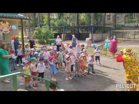 Видео: як діти допомагали Степанку знайти посмішку .