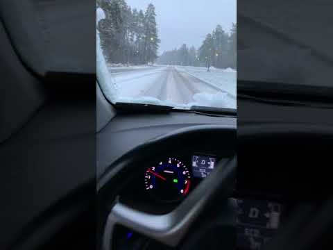 Видео: MICHELIN X-ICE NORTH 4  реальный выезд в первую кашу )