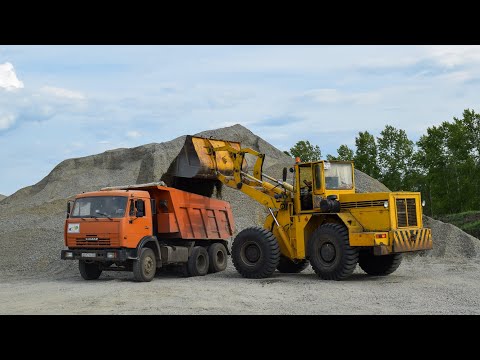 Видео: Погрузчик Stalowa Wola L-34. Работа.