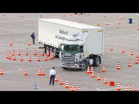 Видео: Вот на Что Способны Самые Крутые Водители в Мире