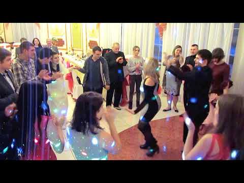 Видео: Танец зятя и тещи на свадьбе 2018 Запорожье