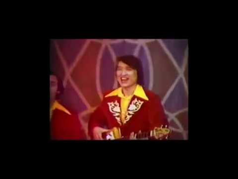 Видео: ВИА ЯШЛИК  - Қәшкәр сәними.