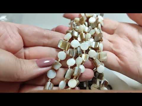 Видео: Розпаковка посилки з вінтажними прикрасами. Намиста з натурального каменю.