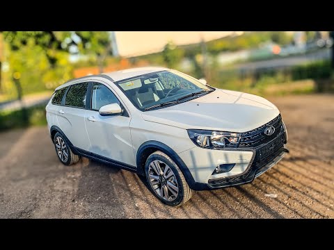 Видео: СКОЛЬКО СТОИТ LADA VESTA SW CROSS LUXE MULTIMEDIA И КАКИЕ У НЕЁ ОСОБЕННОСТИ