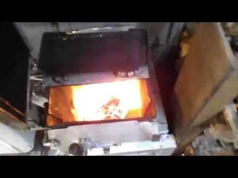 Видео: КЧМ на ракетній тязі (Roket stove)