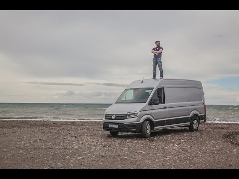 Видео: Первый тест-драйв VW Crafter 2017 года.