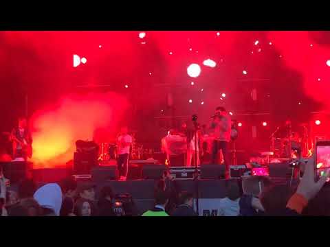 Видео: ЛСП feat. PHARAOH - ЭТА ДЕВКА ПРОСТО ПУЛЯ | RHYMES SHOW EPISODE 3 2019