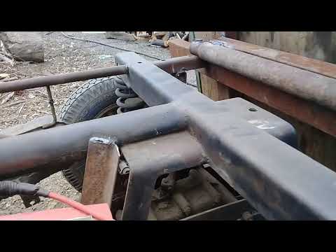 Видео: Моторолер муравей с мотором от скутера