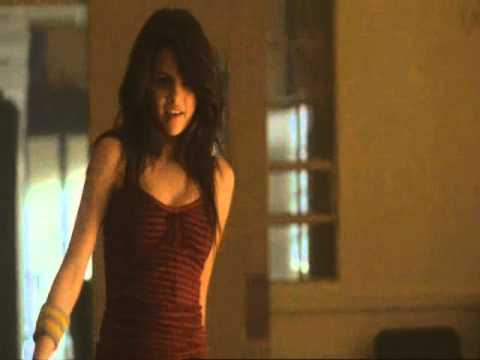 Видео: еще одна история Золушки  & Selena Gomez